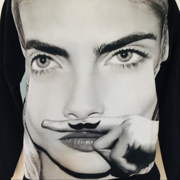 ELEVEN PARIS NWT Cara Delavingne SWEATSHIRT XS - Picture 10 of 16